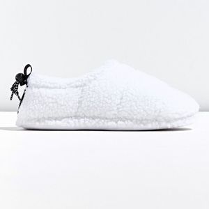 Urban Outfitters Slippers // Size: S